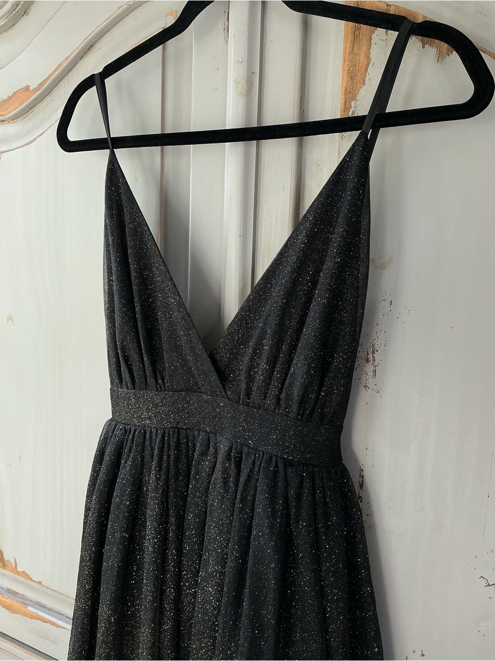 Showpo | Angelina Plunge Neck Black Gold Glitter Maxi Dress Formal Gown US 6 NWT - Picture 5 of 11